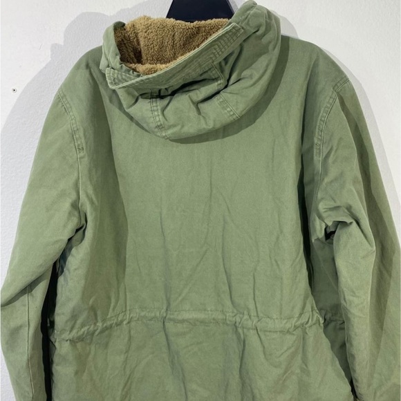 NWT Weatherproof Vintage Mens parka with Sherpa hood. Size medium - Picture 8 of 8